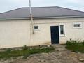 Отдельный дом · 2 комнаты · 72 м² · 10 сот., Оркен - 2, 7-яулица 8 — Возле дороги за 150 000 〒 в Атырау