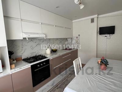 3-комнатная квартира · 66.3 м² · 9/9 этаж, мкр 12 28 за 20 млн 〒 в Актобе