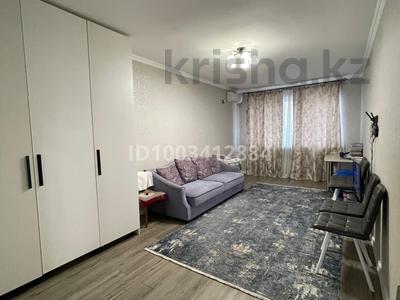 2-бөлмелі пәтер · 65 м² · 5/5 қабат, Жас Қанат ш/а. — Шемякина - Ескендир Хасангалиева, бағасы: 34 млн ₸ в Алматы, Турксибский р-н