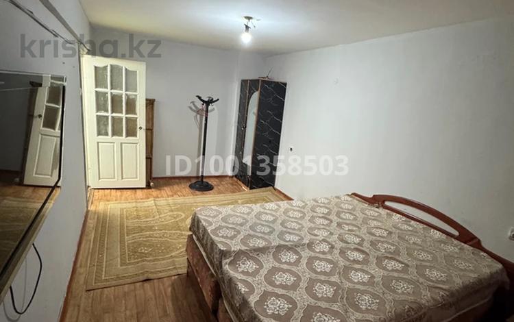1-бөлмелі пәтер · 35 м² · 1/5 қабат, Привокзальный-5 26, бағасы: 100 000 ₸ в Атырау, мкр Привокзальный-5 — фото 2
