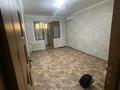 2-комнатная квартира · 80 м² · 3/5 этаж · помесячно, 15-й микрорайон, 15-й микрорайон 1 — Школа 24 за 200 000 〒 в Шымкенте, Енбекшинский р-н