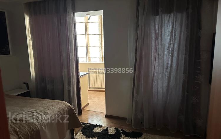 3-комнатная квартира · 100 м² · 2/10 этаж, мкр. Алтын орда, Улица Алии Молдагуловой 58 корпус 4 3 за 250 000 ₸ в Актобе — фото 2