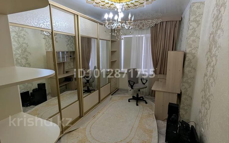 3-бөлмелі пәтер · 80 м² · 4/6 қабат, мкр Нурсая, Тулпар 74, бағасы: 250 000 ₸ в Атырау — фото 2