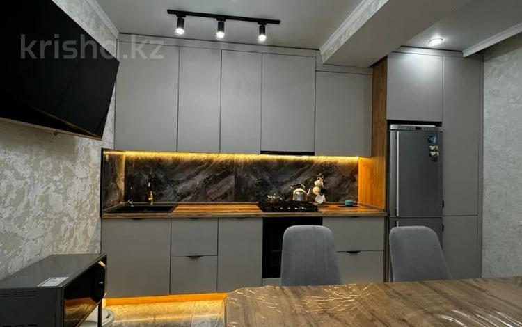 3-комнатная квартира · 87.6 м² · 8/9 этаж, мкр. Алтын орда за 41.5 млн ₸ в Актобе — фото 17