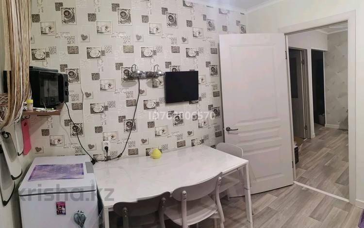 2-бөлмелі пәтер · 54.5 м² · 1/5 қабат, Санкибай батыра 167 — Сатпаева, бағасы: 17 млн ₸ в Актобе — фото 2