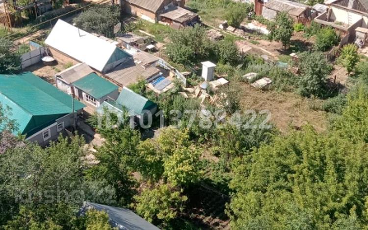 Отдельный дом · 2 комнаты · 63 м² · 10 сот., Старица Набережная 25 — Абая - Затонная за 25 млн ₸ в Уральске — фото 2