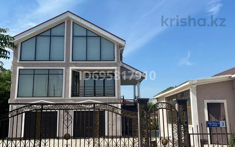 Отдельный дом · 4 комнаты · 348.4 м² · 10 сот., мкр Лесхоз-2, 17 3 за 100 млн ₸ в Атырау — фото 2