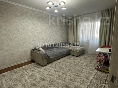 1-бөлмелі пәтер · 40 м² · 2/5 қабат, мкр Кокжиек, бағасы: 180 000 ₸ в Алматы, Жетысуский р-н