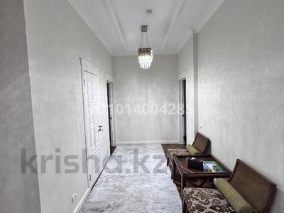 3-комнатная квартира · 113 м² · 5/9 этаж, мкр Коктобе, Бекхожина — Бекхожина - Кастеева за 700 000 ₸ в Алматы, Медеуский р-н