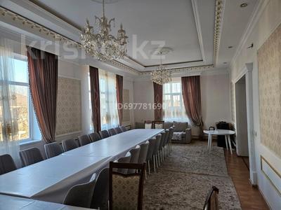 Дом · 10 комнат · 320 м², Мкр Уркер Акдала 10 за 55 000 〒 в Астане, Нура р-н