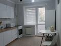 1-комнатная квартира · 50 м² · 1/5 этаж, мкр Строитель 1А за 15 000 ₸ в Уральске — фото 3