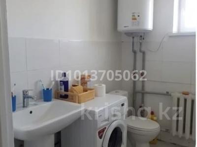 Отдельный дом · 3 комнаты · 85 м² · 6 сот., Кошкарбаева 129 — Рядом с главнои трасои за 15 млн ₸ в 