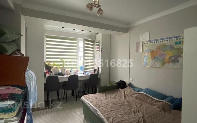 3-бөлмелі пәтер · 82.9 м² · 2/5 қабат, Алтын Орда 6/15 123 блок, бағасы: 36 млн ₸ в Алматы, Наурызбайский р-н — фото 2
