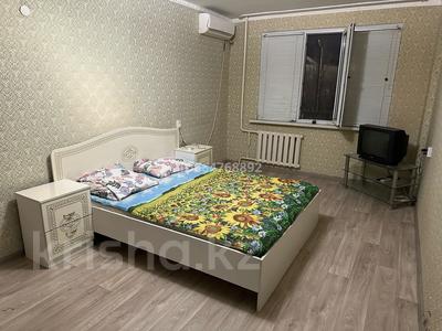 1-комнатная квартира · 32 м² · 2/5 этаж, Авангард-3 мкр 49 за 8 000 〒 в Атырау, мкр Авангард-3