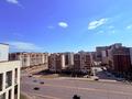 4-комнатная квартира · 99.1 м² · 8/8 этаж, Кайым Мухамедханов за 63.9 млн ₸ в Астане, Нура р-н — фото 2