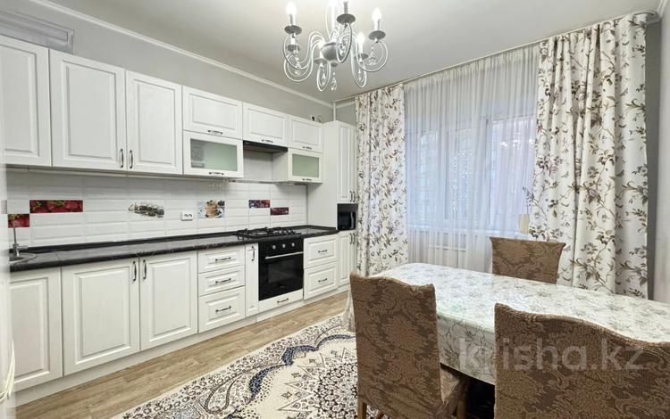 2-бөлмелі пәтер · 65 м² · 2/6 қабат, Алтын орда ш/а. 1гк3, бағасы: 23.5 млн ₸ в Актобе, мкр. Алтын орда — фото 10