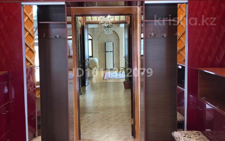 Дом · 4 комнаты · 300 м², Куратова — Райымбека за 150 000 〒 в Алматы, Жетысуский р-н — фото 2