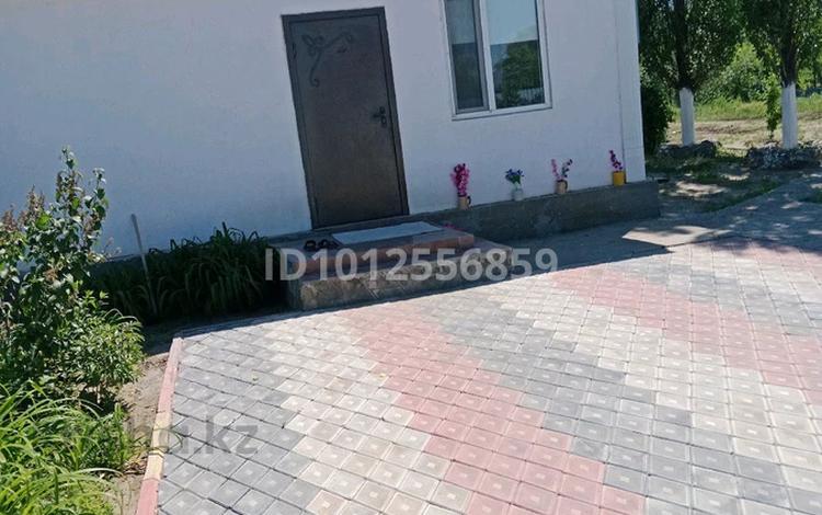 Жеке үй · 4 бөлме · 120 м² · 16 жүзд., Геолог 7 6 — Первый линии трассы, бағасы: 20 млн ₸ в Актобе, мкр Гормолзавод — фото 2