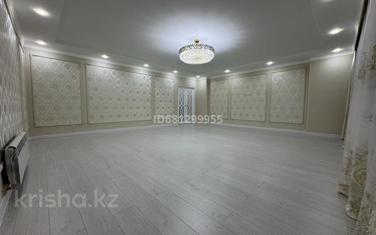 3-бөлмелі пәтер · 130 м² · 3/9 қабат, мкр. Алтын орда, Батыс 2, бағасы: 54 млн ₸ в Актобе — фото 51
