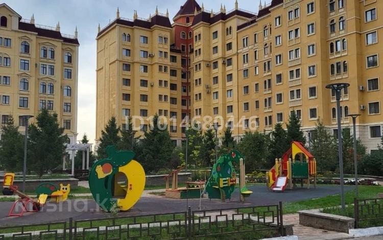 3-комнатная квартира · 78 м² · 1/7 этаж, Тауелсиздик за 450 000 ₸ в Астане, Сарайшык р-н — фото 2
