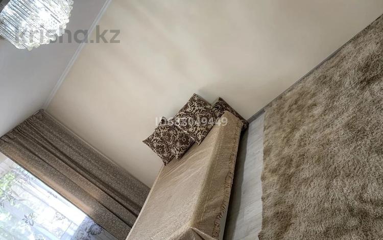 1-комнатная квартира · 48 м² · 2/5 этаж, Буржансал 76 — Назарбаева за 10 000 〒 в Талдыкоргане, мкр Жетысу — фото 2