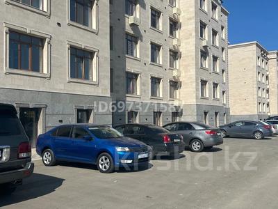 Свободное назначение, офисы, магазины и бутики, салоны красоты, фитнес и спорт, медцентры и аптеки, образование, развлечения, конференц-залы, кабинеты и рабочие места, студии · 170 м² за 800 000 ₸ в Усть-Каменогорске, Ульбинский