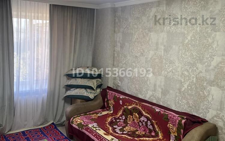 3 комнаты · 80 м² · 5/5 этаж, Дукенулы 36 за 120 000 ₸ в Астане, Сарыарка р-н — фото 2