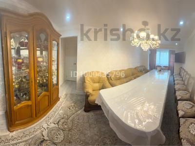 4-бөлмелі пәтер · 80 м² · 3/5 қабат, 17-й микрорайон, 17-й микрорайон 12а — Еримбетова, Рыскулова, бағасы: 34.8 млн ₸ в Шымкенте, Аль-Фарабийский р-н