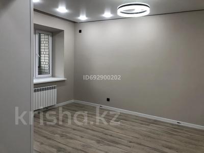 2-бөлмелі пәтер, 63.6 м², 3/9 қабат, мкр. Алтын орда, Батыс 2 11т/1, бағасы: 23 млн 〒 в Актобе, мкр. Алтын орда