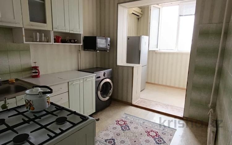 3-комнатная квартира · 70 м² · 4/5 этаж, 15-й мкр 39 за 18.9 млн 〒 в Актау, 15-й мкр — фото 2