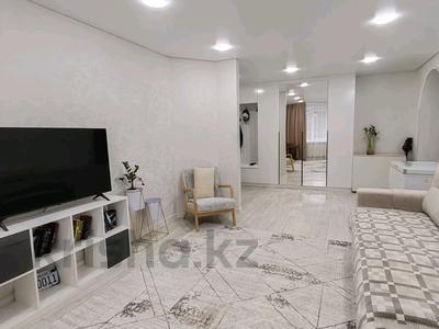 3-бөлмелі пәтер · 78 м² · 1/10 қабат, проспект Казыбек би 36, бағасы: 37.6 млн ₸ в Усть-Каменогорске