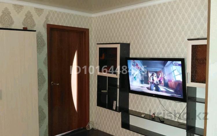 2-комнатная квартира · 42 м² · 3/3 этаж, Пришахтинск, восточная 6 — улица Восточная,рядом пожарная часть,школа н18,остановка, автостанция за 12 млн ₸ в Караганде, Алихана Бокейханова р-н — фото 2