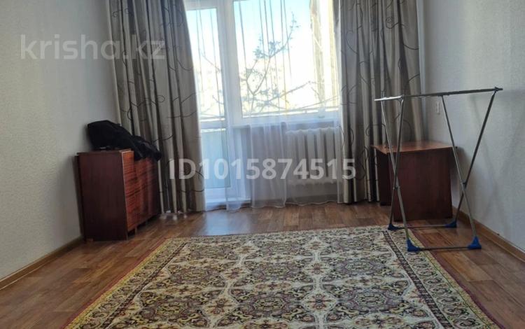 1-комнатная квартира · 30 м² · 3/5 этаж, мкр Юго-Восток 29 — ул. строителей 29 за 150 000 ₸ в Караганде, Казыбек би р-н — фото 2