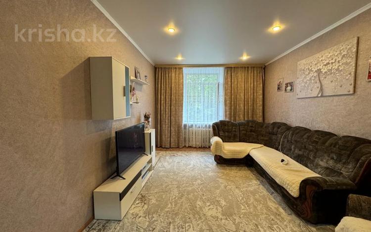 3-бөлмелі пәтер · 62 м² · 2/3 қабат, Пр. Республики, бағасы: 16.5 млн ₸ в Темиртау — фото 2