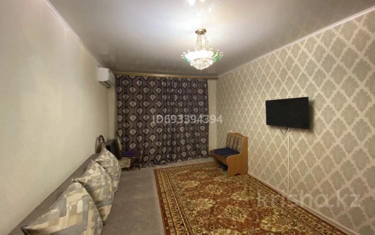 2-комнатная квартира, 43 м², 3/3 этаж, мкр Жулдыз-2 12 — дунентаева за 22 млн 〒 в Алматы, Турксибский р-н — фото 2