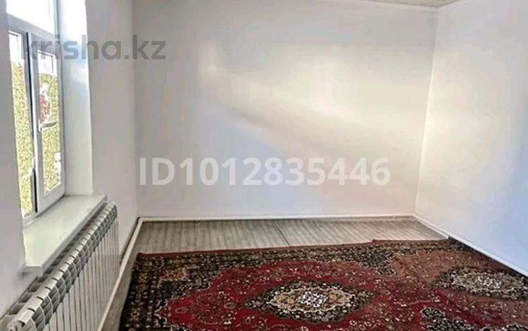 Жеке үй · 3 бөлме · 180 м², Бекзат саттарханов 35 — Ханпалас рестораннын дал арты жер уй 3 болмелы времянка, бағасы: 80 000 ₸ в Туркестане — фото 7