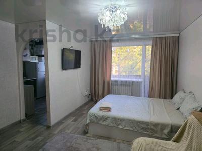 1-комнатная квартира · 38 м², Майкудук, Майкудук, 12й микрорайон 21 — Рынок Горняк за 8 000 ₸ в Караганде, Алихана Бокейханова р-н