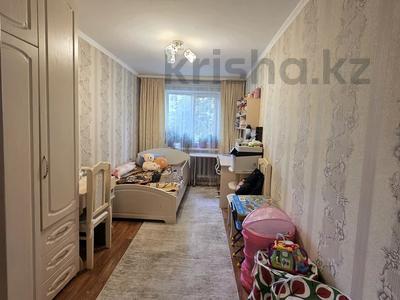3-комнатная квартира · 58 м² · 3/4 этаж, мкр №10 А — Стоит вдоль улицы Койшыманова. за 36 млн 〒 в Алматы, Ауэзовский р-н