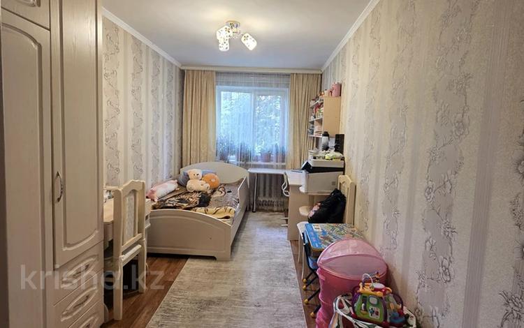 3-бөлмелі пәтер · 58 м² · 3/4 қабат, мкр №10 А — Стоит вдоль улицы Койшыманова., бағасы: 35 млн ₸ в Алматы, Ауэзовский р-н — фото 80