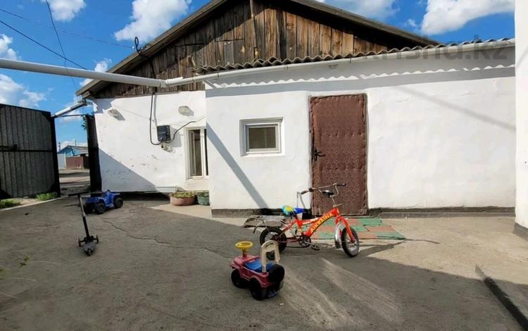 Отдельный дом · 3 комнаты · 55 м² · 2 сот., 2 переулок Кирпичный за 9 млн 〒 в Семее — фото 2