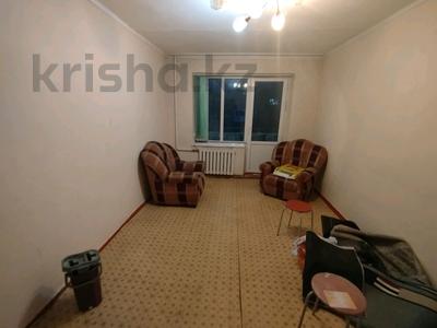 2-комнатная квартира · 46 м² · 2/5 этаж, Самал 13 — Гастроном "Береке" за 110 000 〒 в Талдыкоргане, мкр Самал
