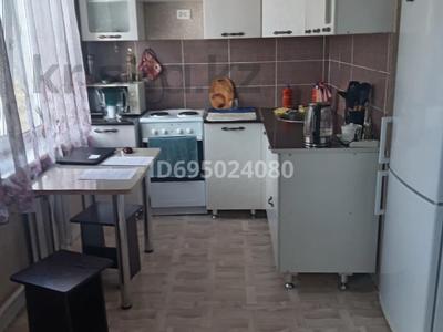 2-комнатная квартира · 50 м² · 4/5 этаж, Бурова 12 за 19.4 млн ₸ в Усть-Каменогорске, Ульбинский