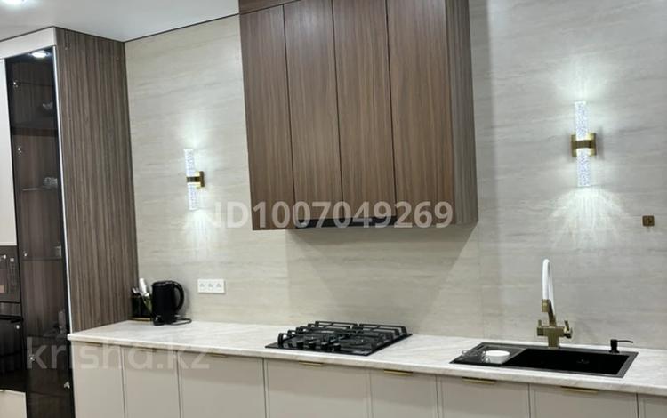 3-комнатная квартира · 131 м² · 4/7 этаж, 41 мкр. за 66 млн ₸ в Актау — фото 26