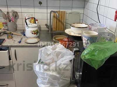 2-бөлмелі пәтер · 65 м² · 4/5 қабат, Республика дангылы 19Б — Рахат аялдамасы детс. стоматология жаны, бағасы: 200 000 ₸ в Шымкенте, Аль-Фарабийский р-н