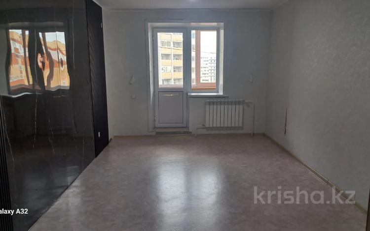 3-бөлмелі пәтер · 82.3 м² · 7/9 қабат, Ладожская 15, бағасы: 34 млн ₸ в Павлодаре — фото 2