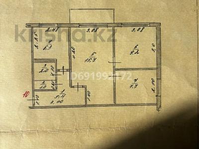 3-комнатная квартира · 47.3 м² · 4/5 этаж, Абая 49 за 15 млн ₸ в Уральске, мкр Школьник