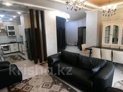 Аренда квартир посуточно в Алматы: 3-комнатная квартира · 100 м² · 3/22 этаж, Аль-Фараби 7к5а — Козыбаева за 27 000 〒 3-комнатная квартира · 100 м² · 3/22 этаж, Аль-Фараби 7к5а — Козыбаева за 27 000 〒 в Алматы, Бостандыкский р-н