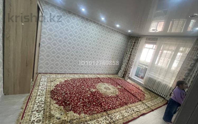 1-комнатная квартира · 38 м² · 4/9 этаж, 5 мкр 32 за 16 млн ₸ в Аксае — фото 2