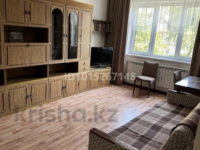 2-комнатная квартира · 55 м² · 2/5 этаж, мкр Тастак-2, Ислама Каримова 48 за 300 000 ₸ в Алматы, Алмалинский р-н