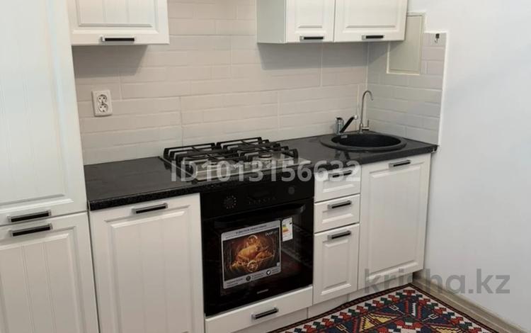 2-бөлмелі пәтер · 63 м² · 1/9 қабат, Нұрсая ш/а. 120, бағасы: 26 млн ₸ в Атырау, мкр Нурсая — фото 8